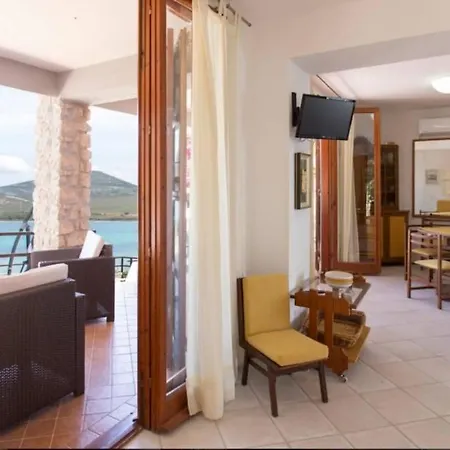 Clicksardegna Flavia With Seafront Terrace In The Porto Conte Nature Park *