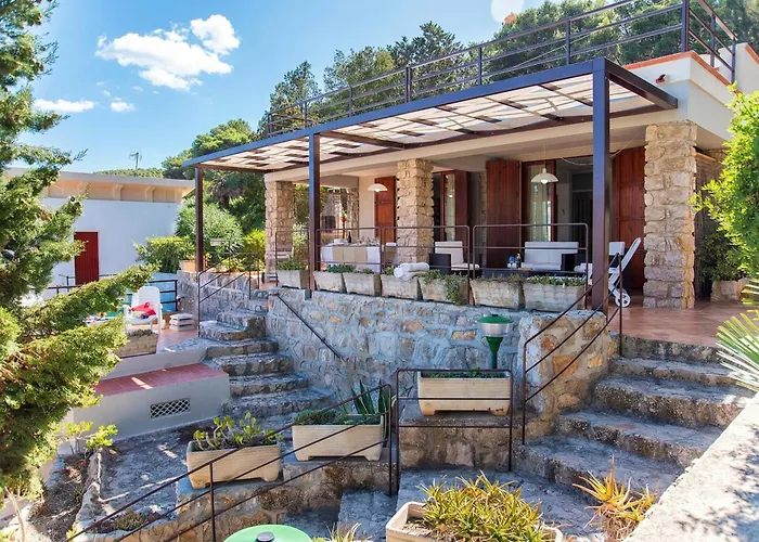 Feriehus Clicksardegna Flavia With Seafront Terrace In The Porto Conte Nature Park