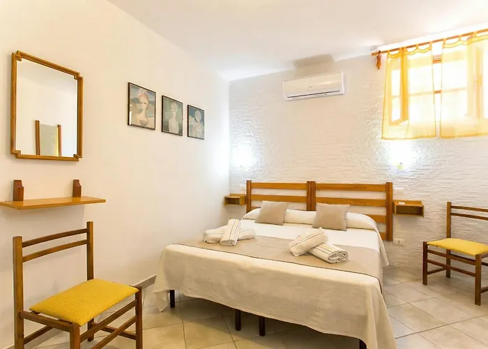 Сasa de vacaciones Clicksardegna Flavia With Seafront Terrace In The Porto Conte Nature Park