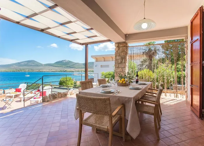 Feriehus Clicksardegna Flavia With Seafront Terrace In The Porto Conte Nature Park
