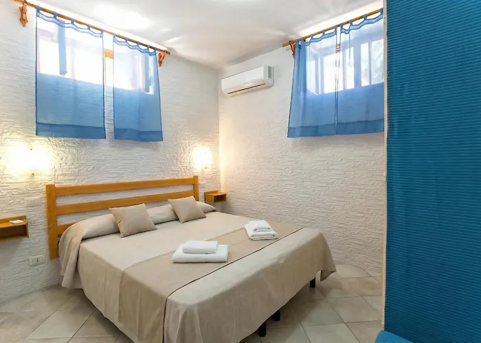 Сasa de vacaciones Clicksardegna Flavia With Seafront Terrace In The Porto Conte Nature Park