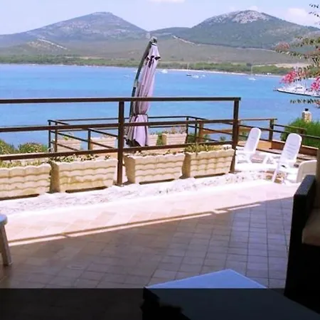 Flavia Direttamente Sul Mare Con Terrazza Incantevole Per 6 Persone * Alghero