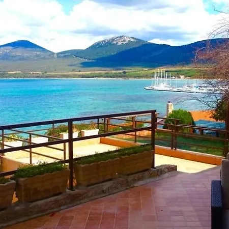 Σπίτι διακοπών Clicksardegna Flavia With Seafront Terrace In The Porto Conte Nature Park