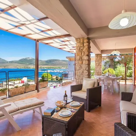 Clicksardegna Flavia With Seafront Terrace In The Porto Conte Nature Park Feriehus