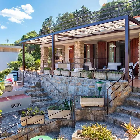 Feriehus Clicksardegna Flavia With Seafront Terrace In The Porto Conte Nature Park