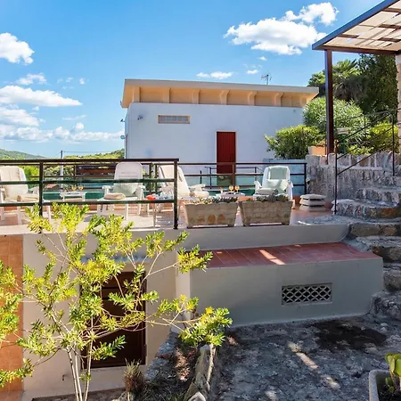 Feriehus Clicksardegna Flavia With Seafront Terrace In The Porto Conte Nature Park *