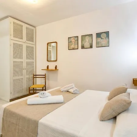 Clicksardegna Flavia With Seafront Terrace In The Porto Conte Nature Park Feriehus *