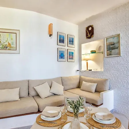 Feriehus Clicksardegna Flavia With Seafront Terrace In The Porto Conte Nature Park